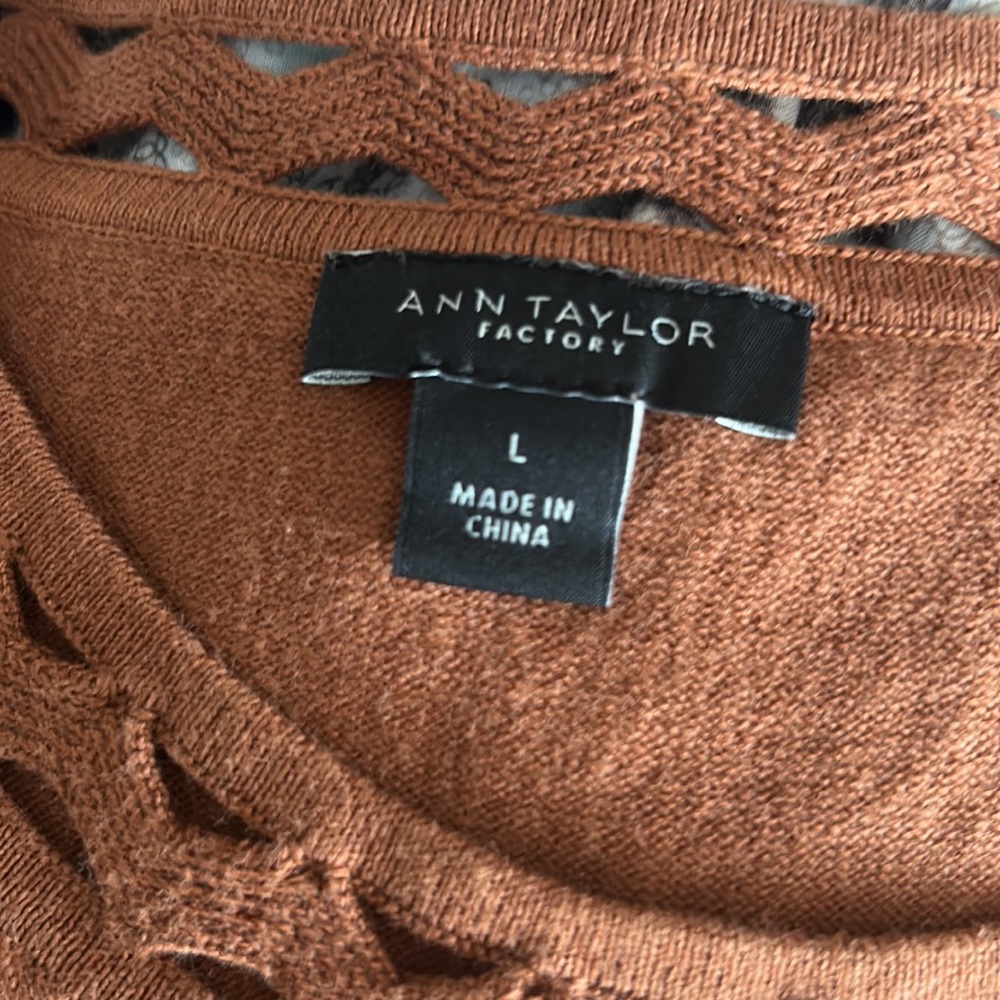 Ann Taylor Knit Shirt - Large - Picture 5 of 5